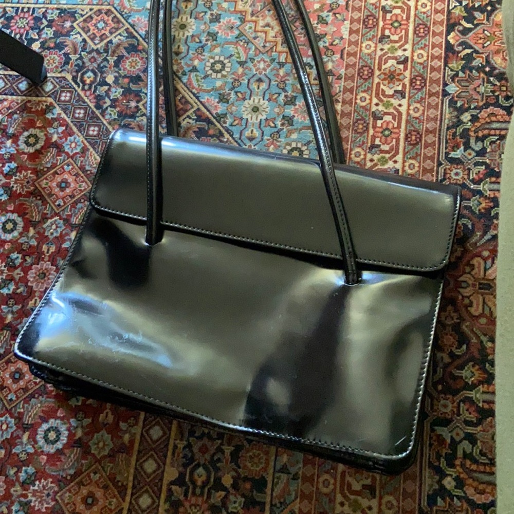 BLACK LEATHER ANN TAYLOR BAG